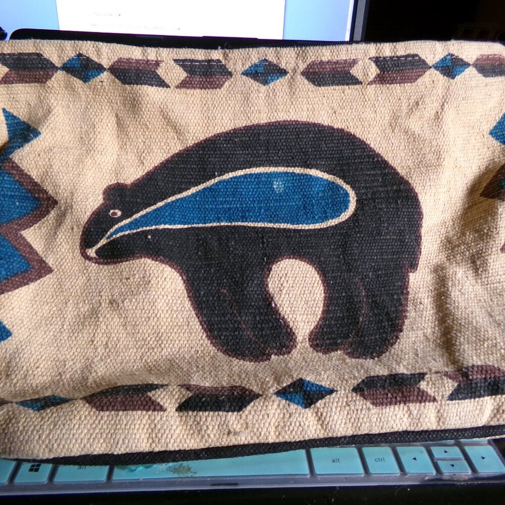 Tote Southwest Bear motif bag, 16 inch zippered